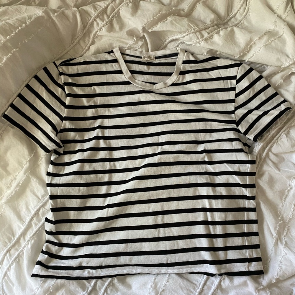 brandy melville b&w striped tee